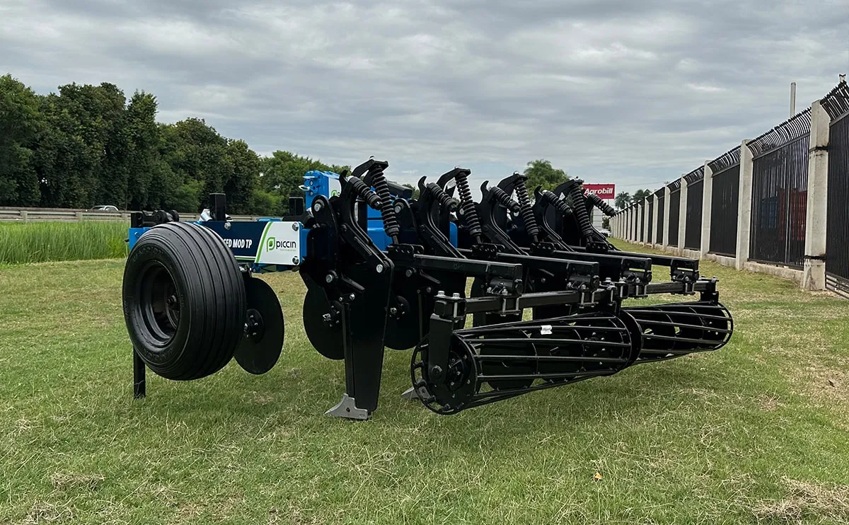 Descompactador de Solo Advanced Mod Tp 05 Hastes Terceiro Ponto Piccin