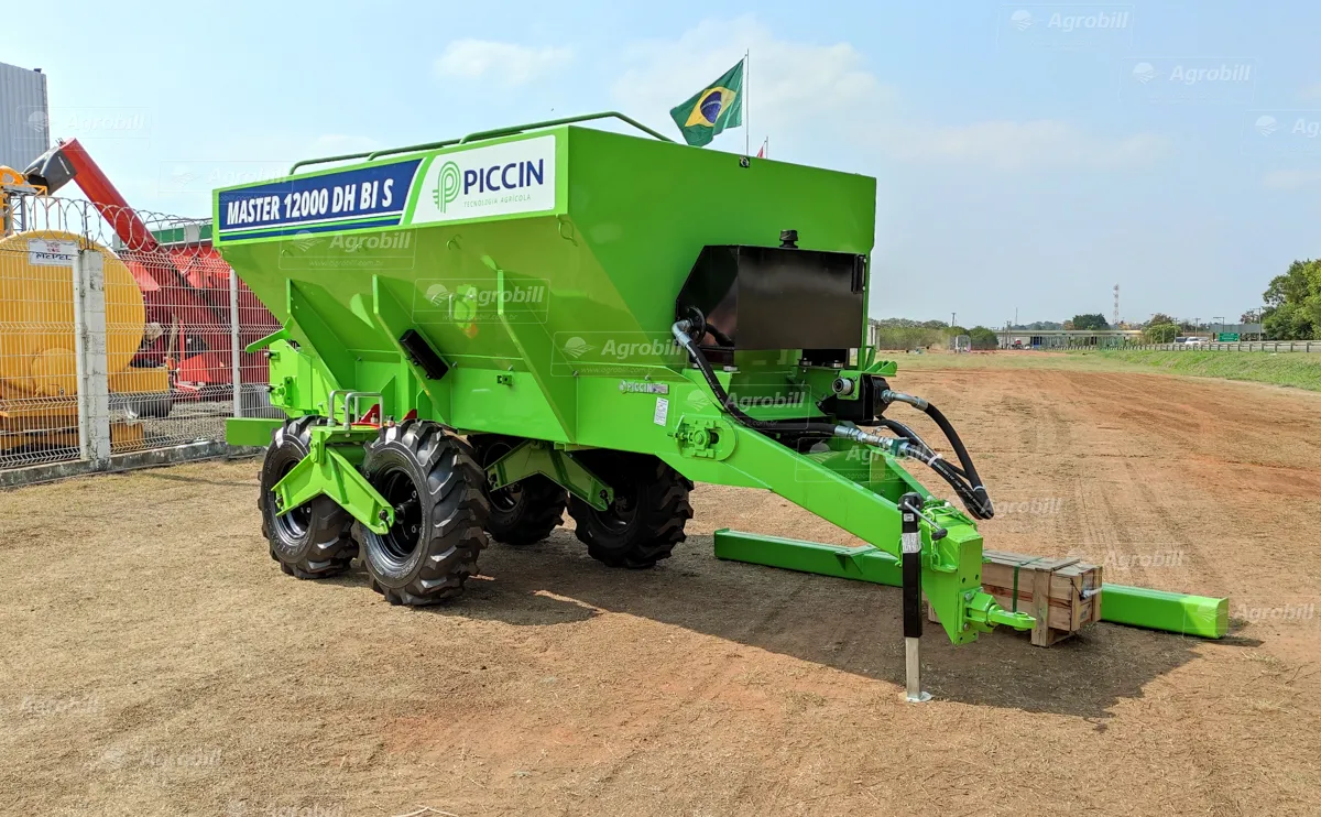 Distribuidor de Calcário e Adubo Orgânico Master 12.000 Dh Bi S Piccin