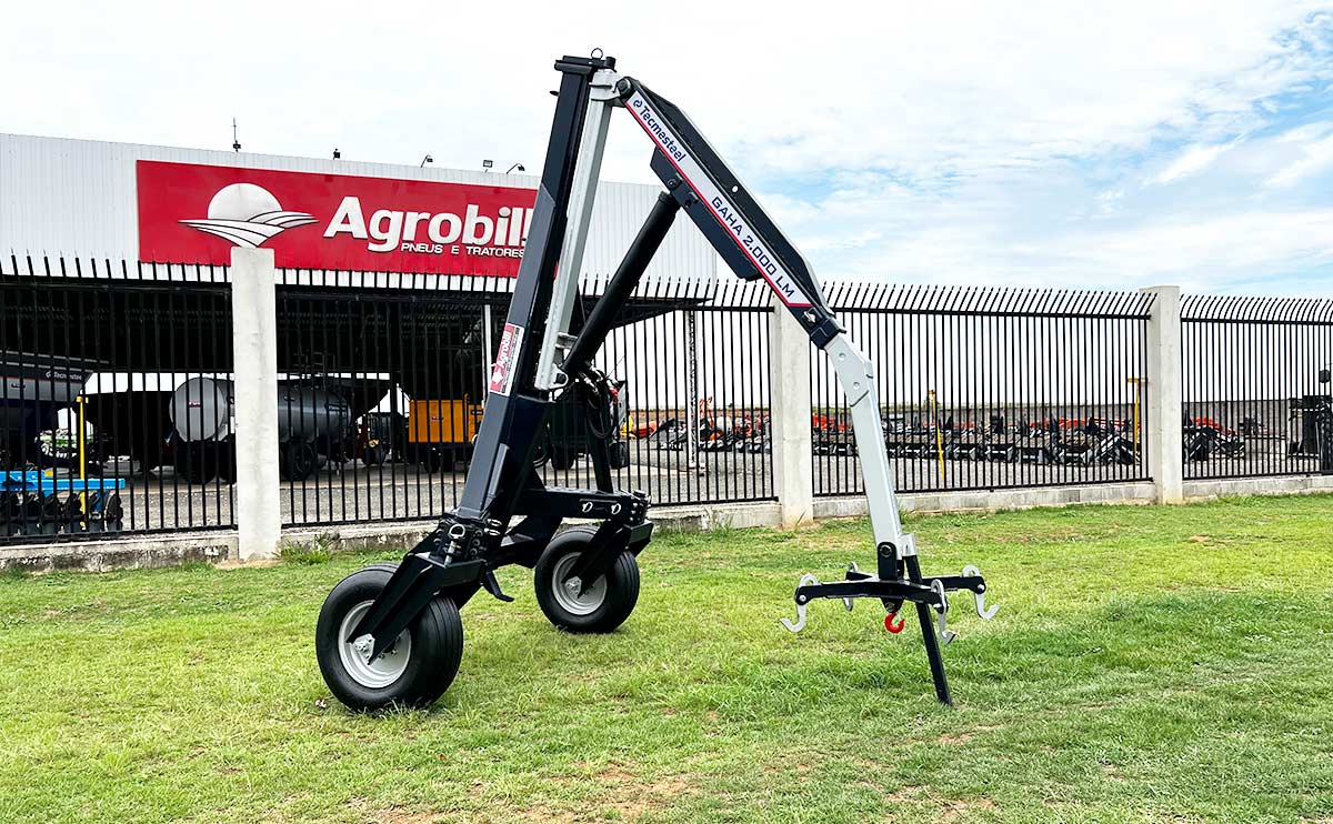 Guincho Agrícola Big Bag 2000Kg Lança Manual Gaha-Lm 2T com Regulagem de Bitola Tecmesteel