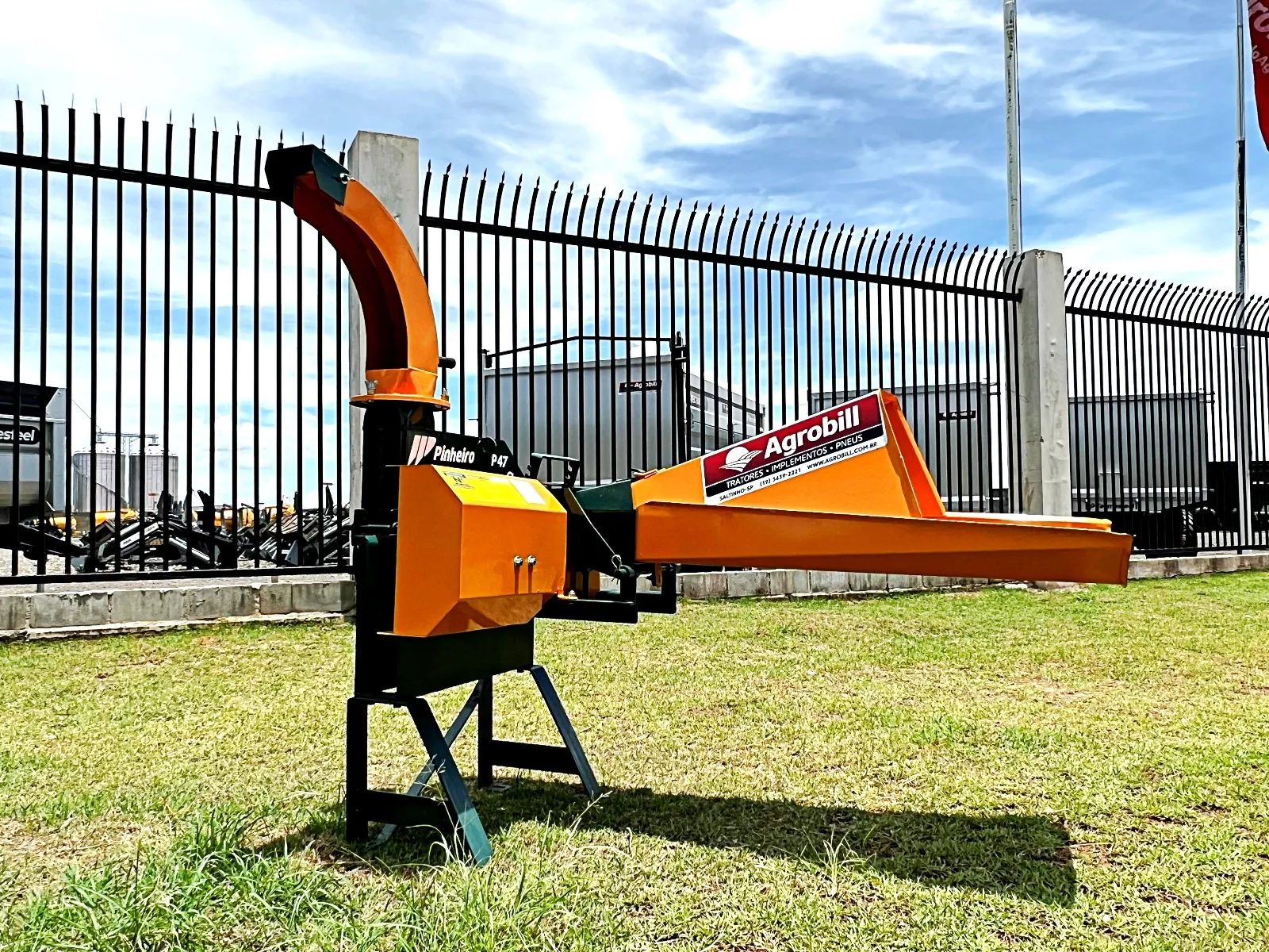 Picadeira PP 47 Com Cavalete e com 3 Facas - Pinheiro