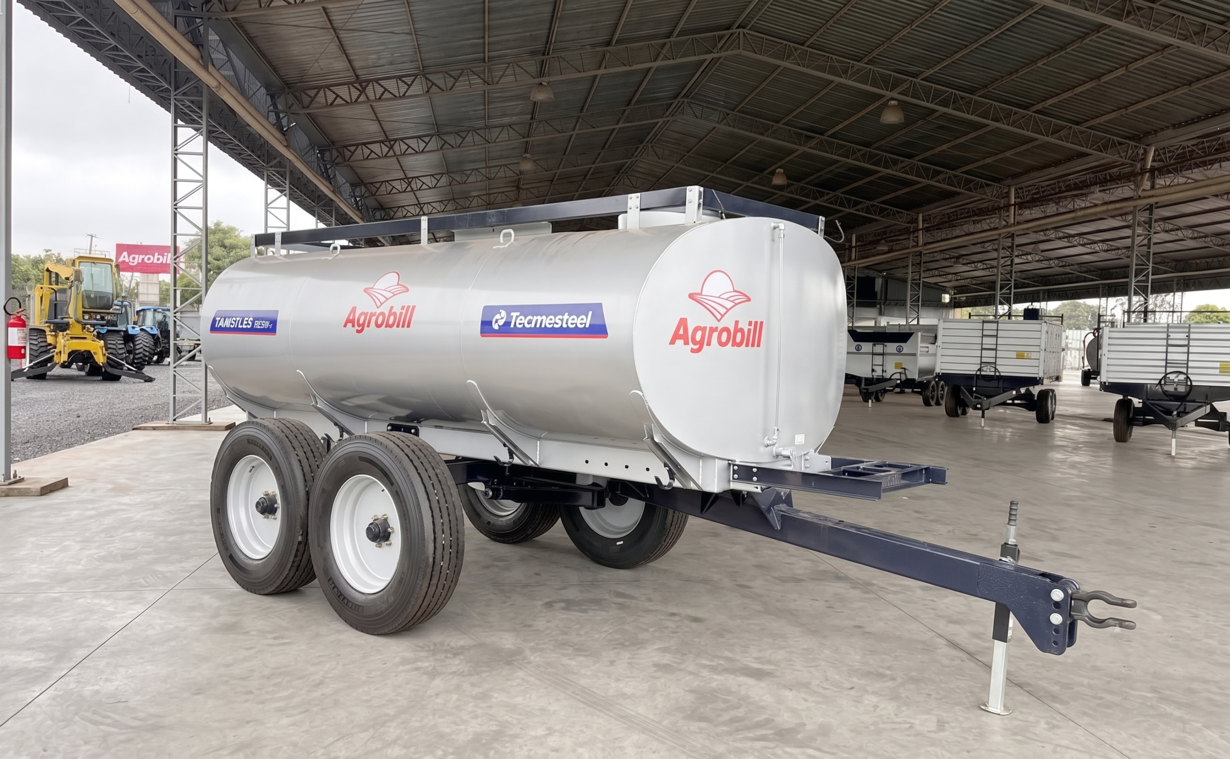 Carreta Agrícola Tanque de Água ou Diesel modelo TANKFLEX 6.500 Litros. Rodado Tandem com Pneus 275/80 aro 22.5 - Tecmesteel