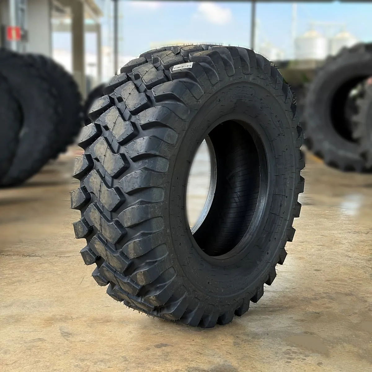PNEU 17.5x25 20 LONAS MODELO NB70 PETLAS