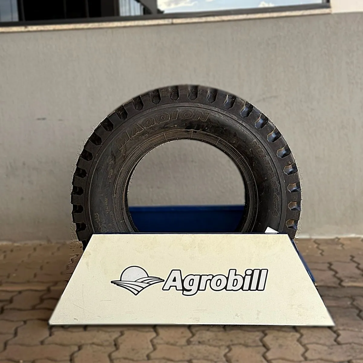 Pneu Agrícola 700x16 Modelo Militar 12Lonas - Maggion