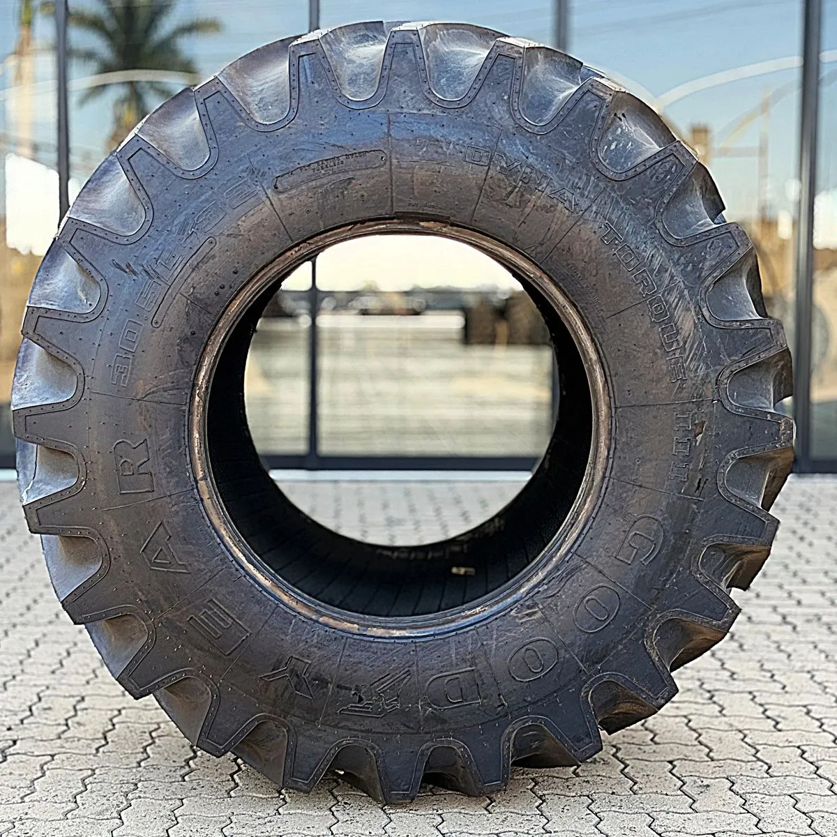 Pneu Agrícola 30.5Lx32 Modelo Dyna Troque III 14 Lonas - Goodyear