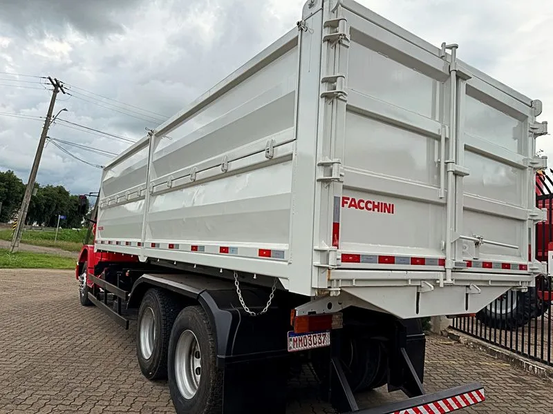 Caçamba Agrícola Facchini de 24m³ - Seminova