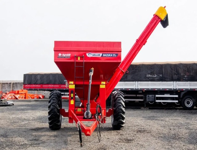 Carreta Agrícola Graneleira Multiuso. Grão e Adubo. modelo: Bazuka Flex 12.0 - 12.000. Tubo Lateral 350mm. Com Rodas 18x30 Sem Pneus – Sollus – Nova.