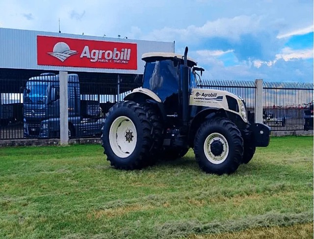Trator New Holland T7 190 4x4 Ano 2021 Com 2417 horas - Único dono