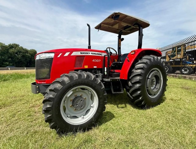 Trator Massey Ferguson 4307 4x4 Ano 2022 Com 854 horas - Seminovo