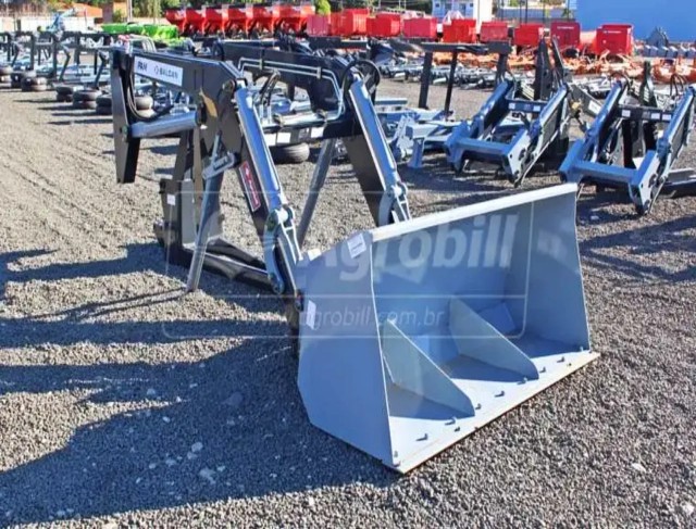 Conjunto Frontal de Concha PAM 600 para Massey Ferguson 4707/ 4708/ 4709/ 5709 E 5710 BT- Baldan