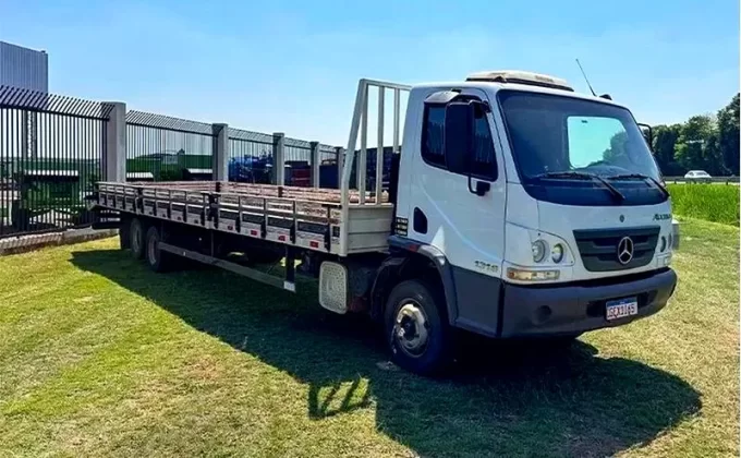 CAMINHÃO MERCEDES BENZ ACCELO 1316 ANO 2021/2022 NO CHASSI - ÚNICO DONO
