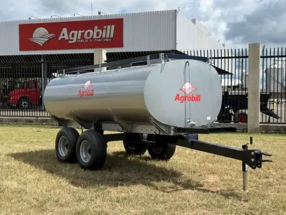 Carreta Agrícola Tanque de Água ou Diesel modelo TANKFLEX 6.500 Litros. Rodado Tandem com Pneus 11L15 aro 15 Tecmesteel