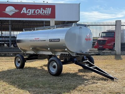 Carreta Agrícola Tanque de Água ou Diesel modelo TANKFLEX 6.500 Litros. 2 Eixos rodado simples com Pneus 7.50x16 aro 16 Tecmesteel