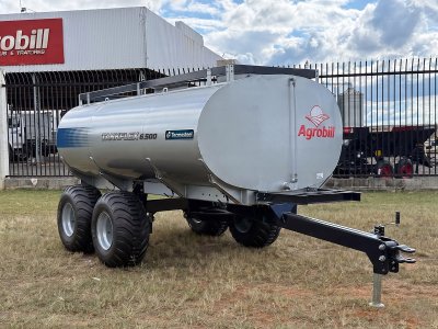 Carreta Agrícola Tanque de Água ou Diesel modelo TANKFLEX 6.500 Litros. Rodado Tandem com Pneus 400/60X15.5 aro 15.5 Tecmesteel
