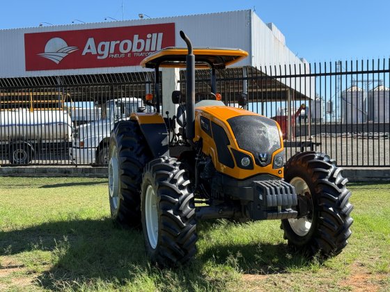 Trator Valtra A 990R 4x4 Ano 2025 com 922 horas e Redutor de Velocidade