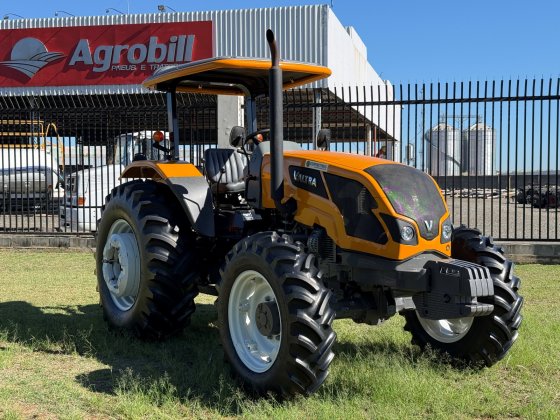 Trator Valtra A 850R 4x4 Ano 2024 com 584 horas e Redutor de Velocidade