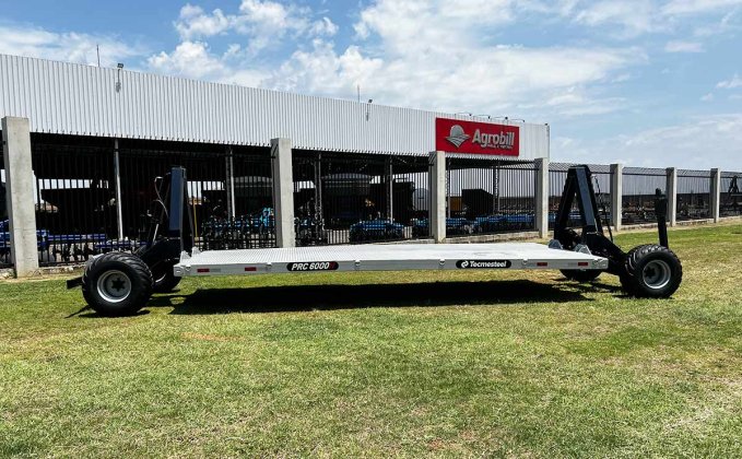 Carreta Plataforma Agrícola De Transporte de Plantadeira Com Elevador Hidráulico 6 Toneladas  PRC 6000 - Tecmesteel