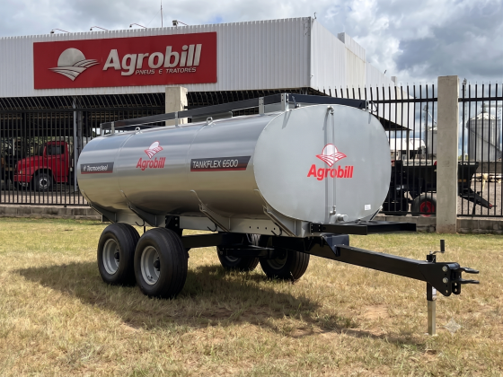 Carreta Agrícola Tanque de Água ou Diesel modelo TANKFLEX 6.500 Litros. Rodado Tandem com Pneus 11L15 aro 15 - Tecmesteel