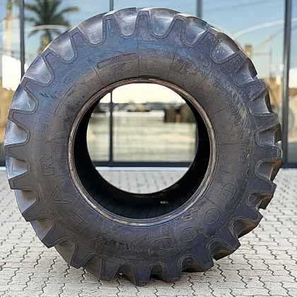 Pneu 30.5L-32 14L Goodyear Dyna Torque III TL R1