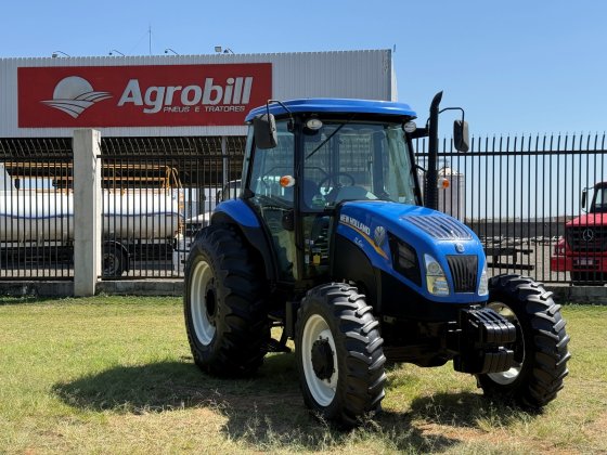 Trator New Holland TL 5.80 4X4 Ano 2023 com Redutor e Reversor