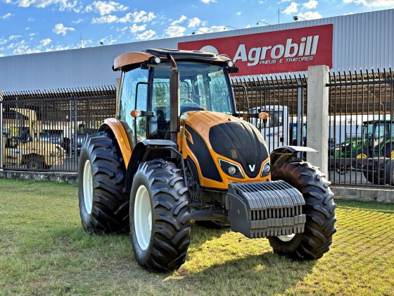 Trator Valtra A134  4x4 Ano 2022/2023 Com 2316 horas