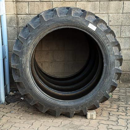 Pneu Agrícola 12.4X36 Modelo TM75 12Lonas - Pirelli