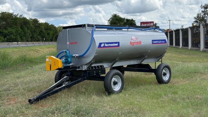 Carreta Agrícola Tanque de Água ou Diesel Com Kit Combate Incêndio sem Guarda Corpo e Canhão - TANKFLEX 6500 2 Eixos Rodado Simples com Pneus 7.50 aro 16 - Tecmesteel