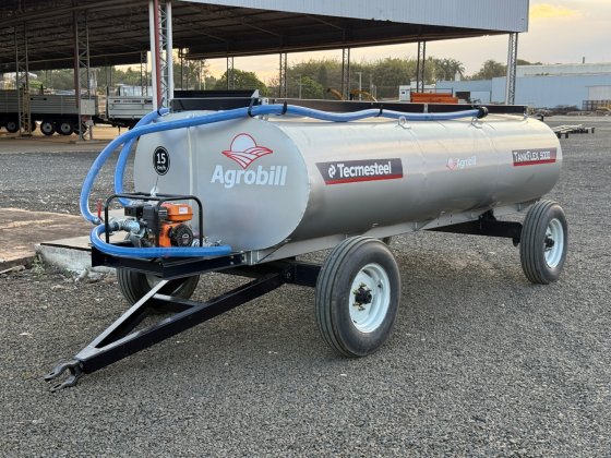 Carreta Agrícola Tanque de Água ou Diesel Com Motobomba Gasolina 4 Tempos Autoescorvante de 2 Polegadas- TANKFLEX 5000 Litros 2 Eixos Rodado Simples com Pneus 7.50x16 aro 16 - Tecmesteel