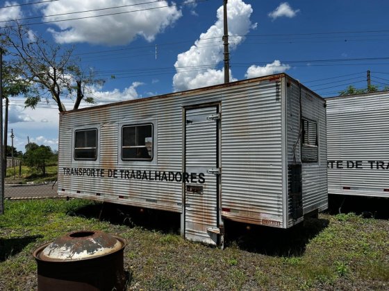 Baú para Caminhão 3/4 Transporte com Forração Térmica 5 Metros - Usado