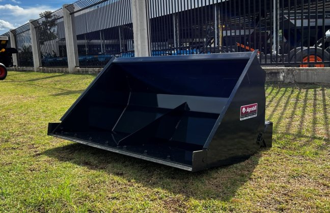 Pá Hidráulica de 1,30 m Modelo PH com volume de 400 L para conjunto PD Bomba Trator / sem Válvula para Tratores Valtra 4x4 BM 110 a 125 GIII - Baldan